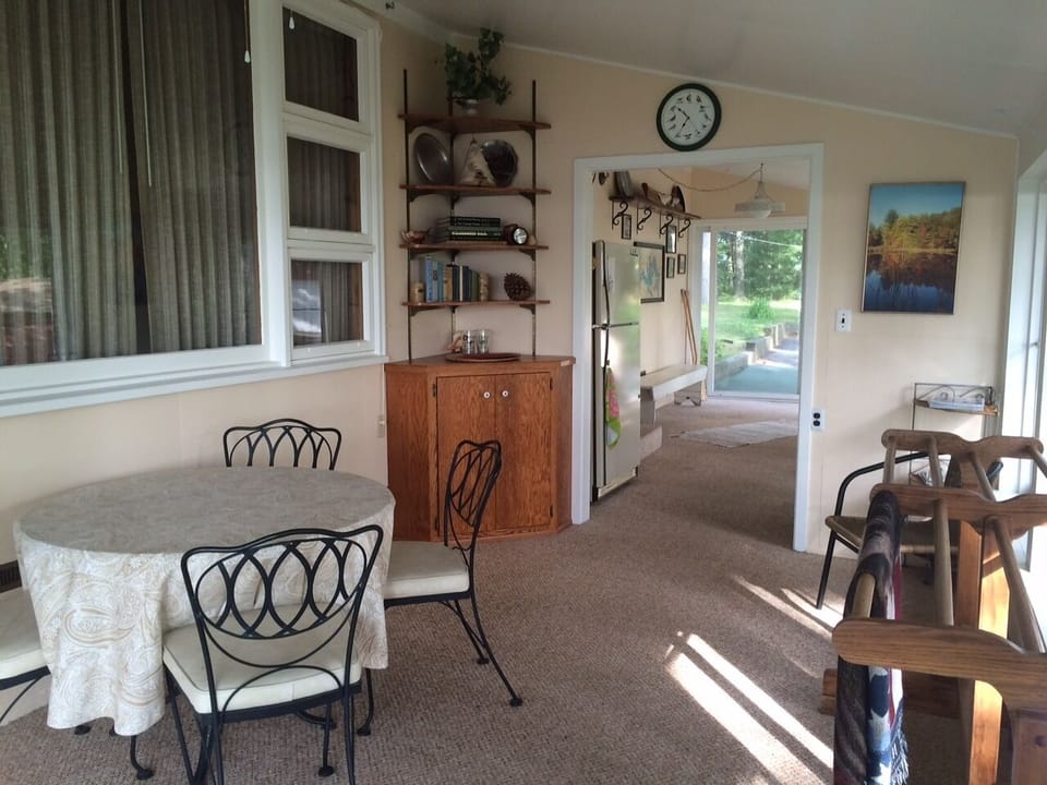 Dining/Sitting area on 3- Season Porch