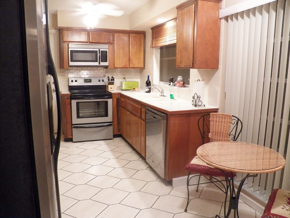 Kitchen and Breakfast Nook