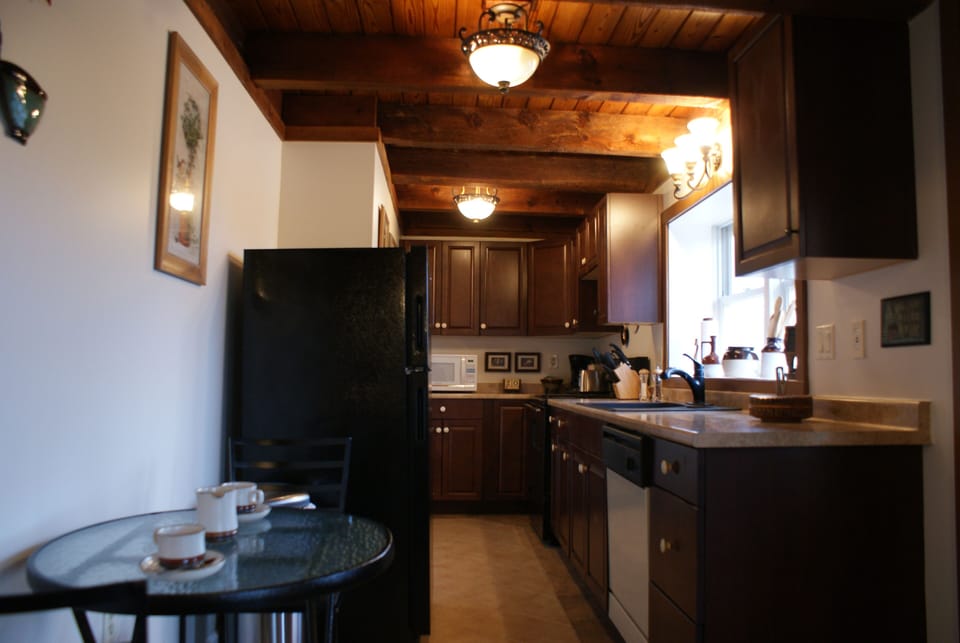 Kitchen and Breakfast Table