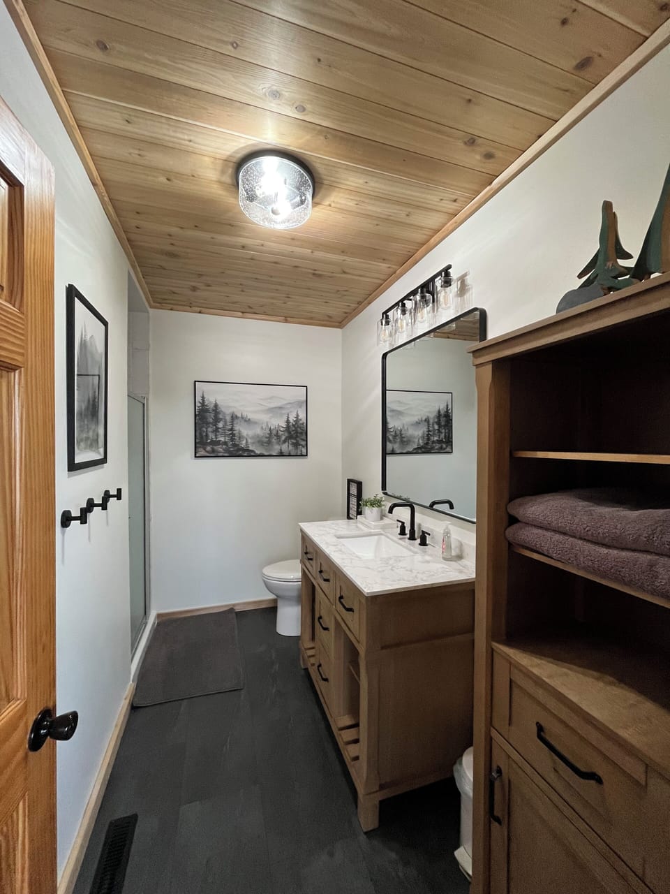 Newly updated main bath