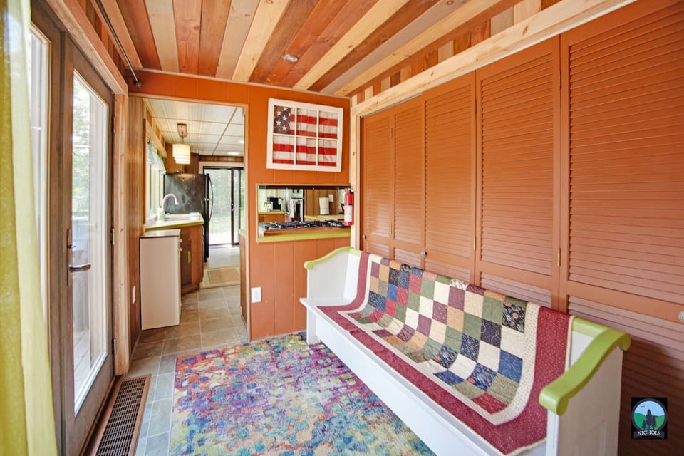 Entryway in Eagles Nest