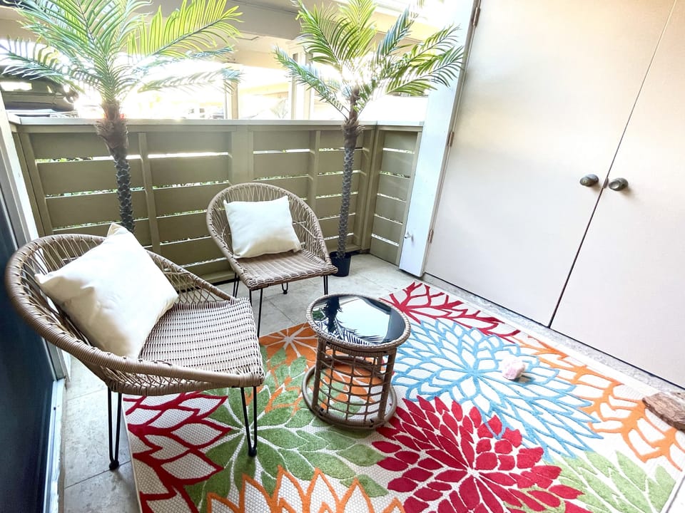 Patio with Washer/Dryer Behind Double Doors