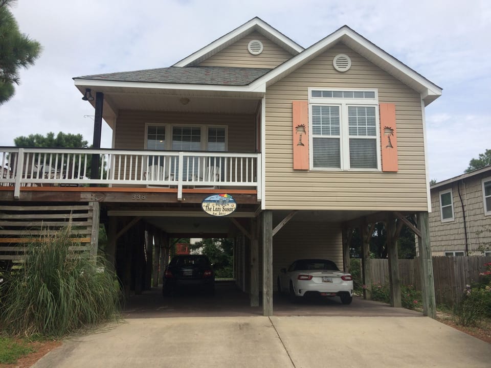 Front view. This picture has the new house sign. 