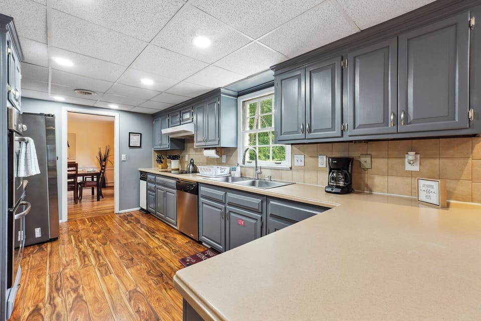 Full Kitchen with stainless-steel appliances -Main Level