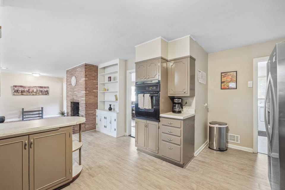 Full open kitchen with carport access -Main Level