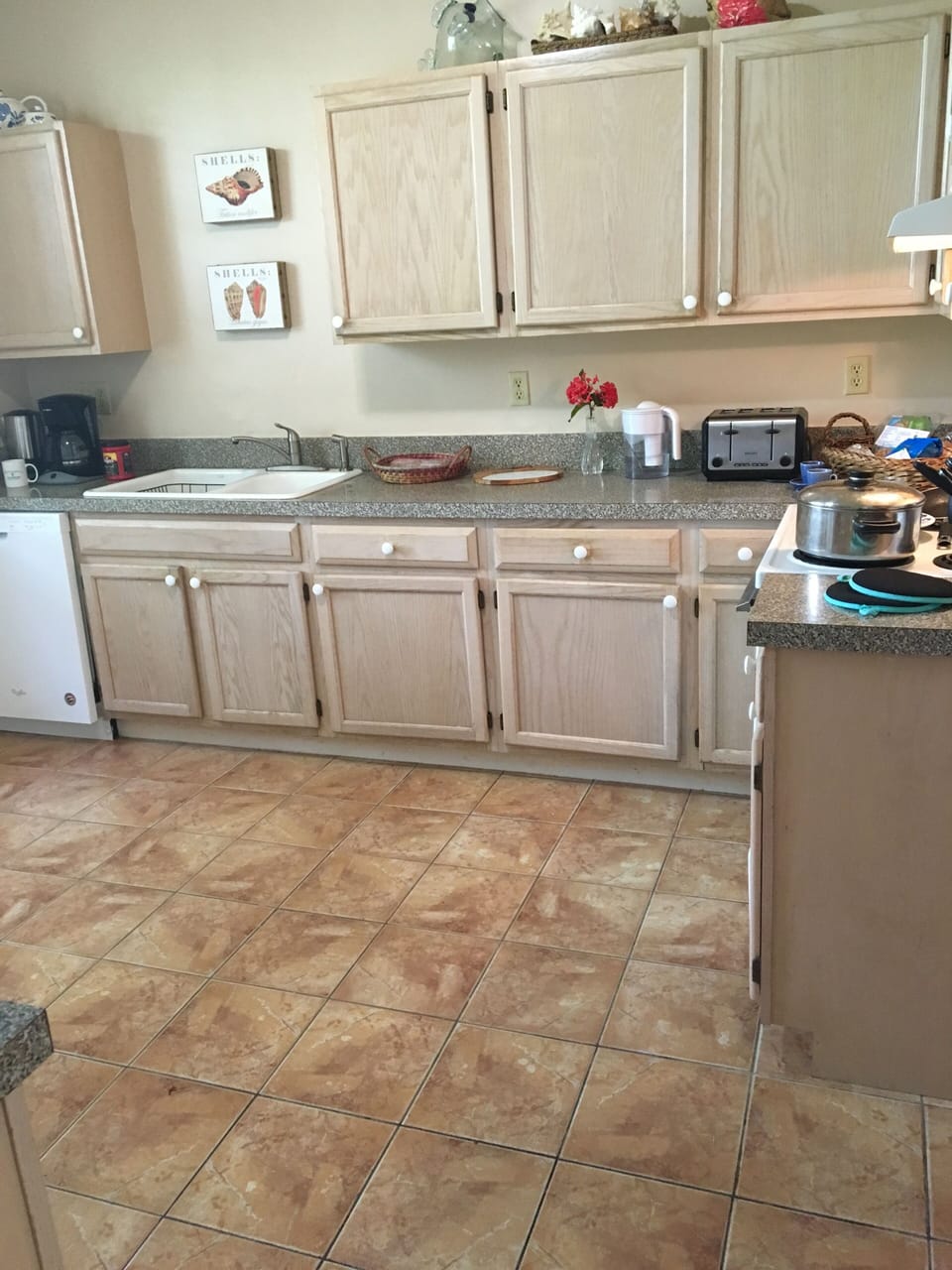 Kitchen/dishwasher/ample counter space.