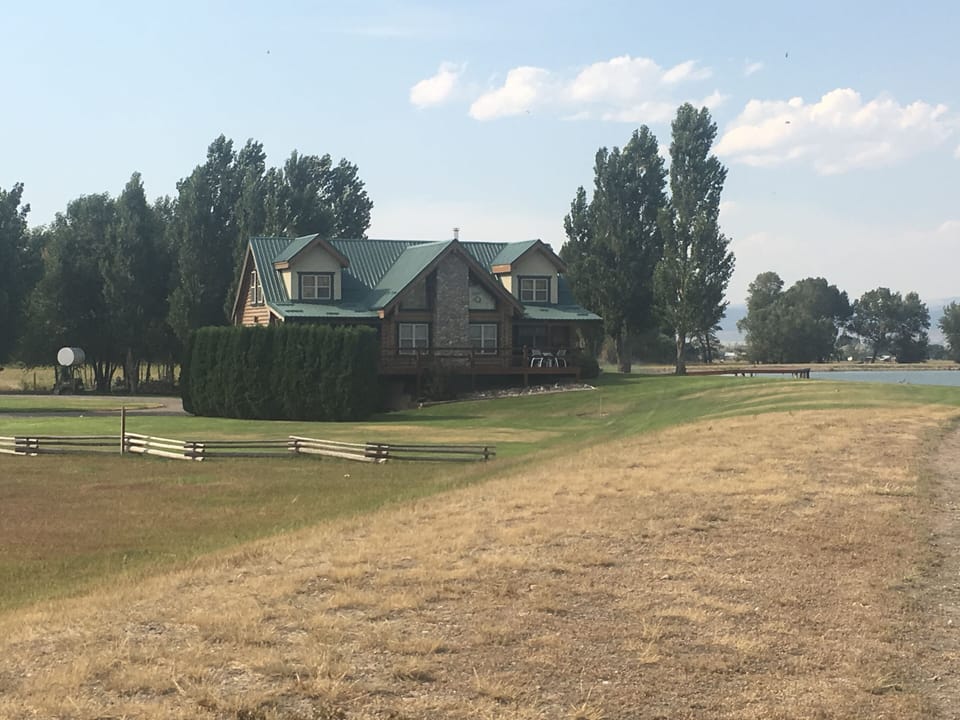 Majestic Log home on Private Lake- Close to Fly Fishing,  Swimming & Hiking Cabin in Idaho