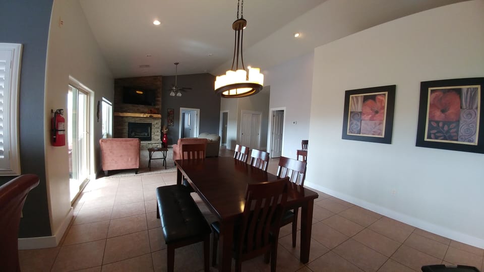 Large main floor open concept great room for gathering your group together