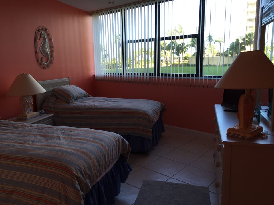 Guest bedroom