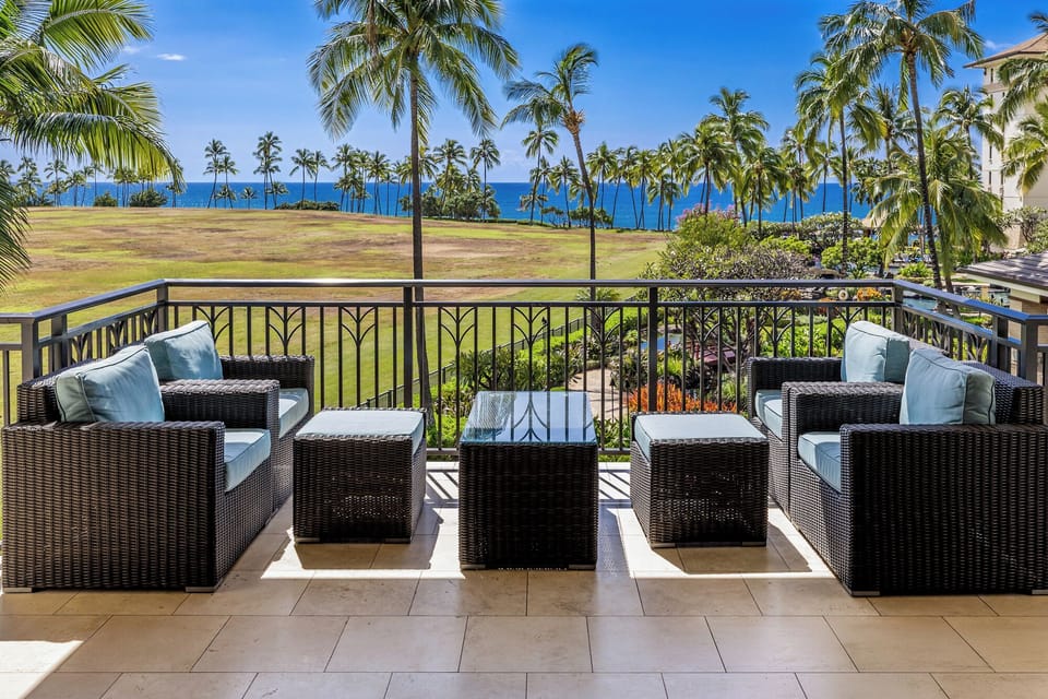 Spectacular ocean view from your private lanai