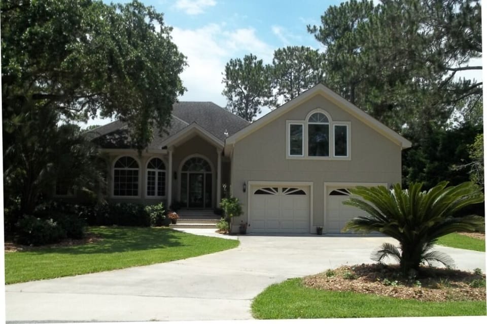 Full Sweep Beach Retreat!