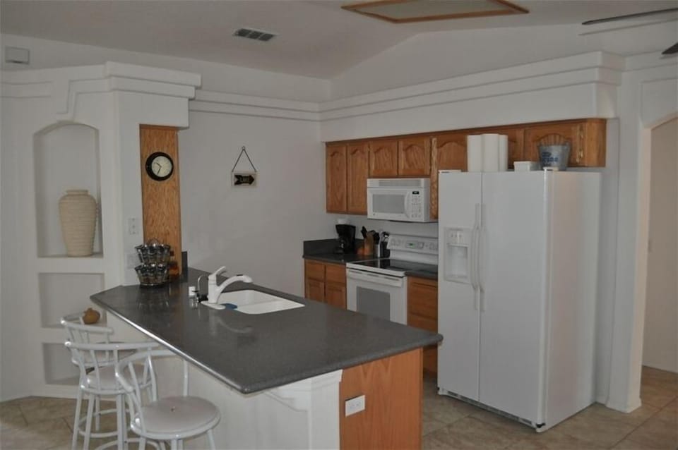 Fully stocked kitchen