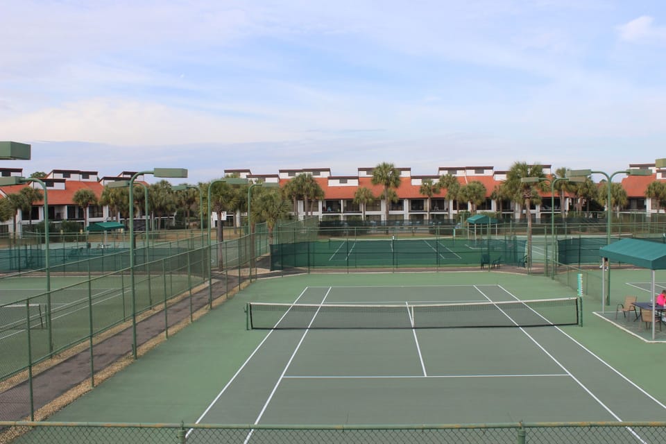 Tennis Courses