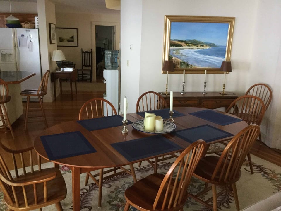 The open plan dining area is just off the kitchen