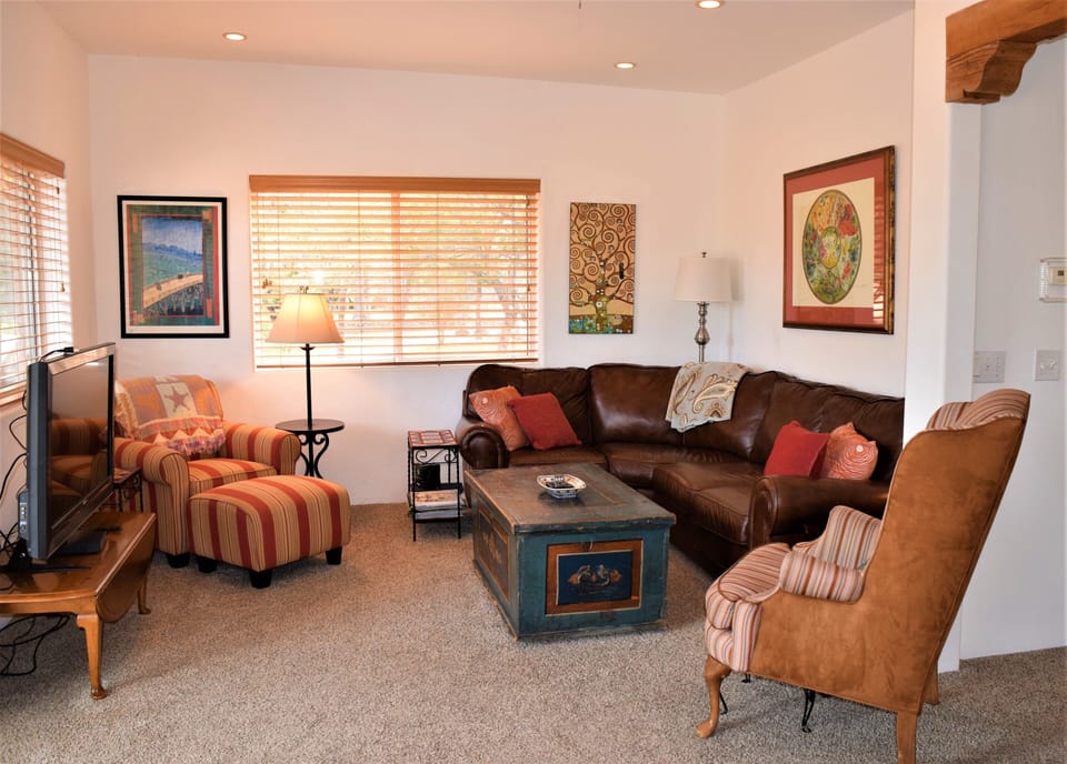 Bright & Open Living Area with Comfortable Seating