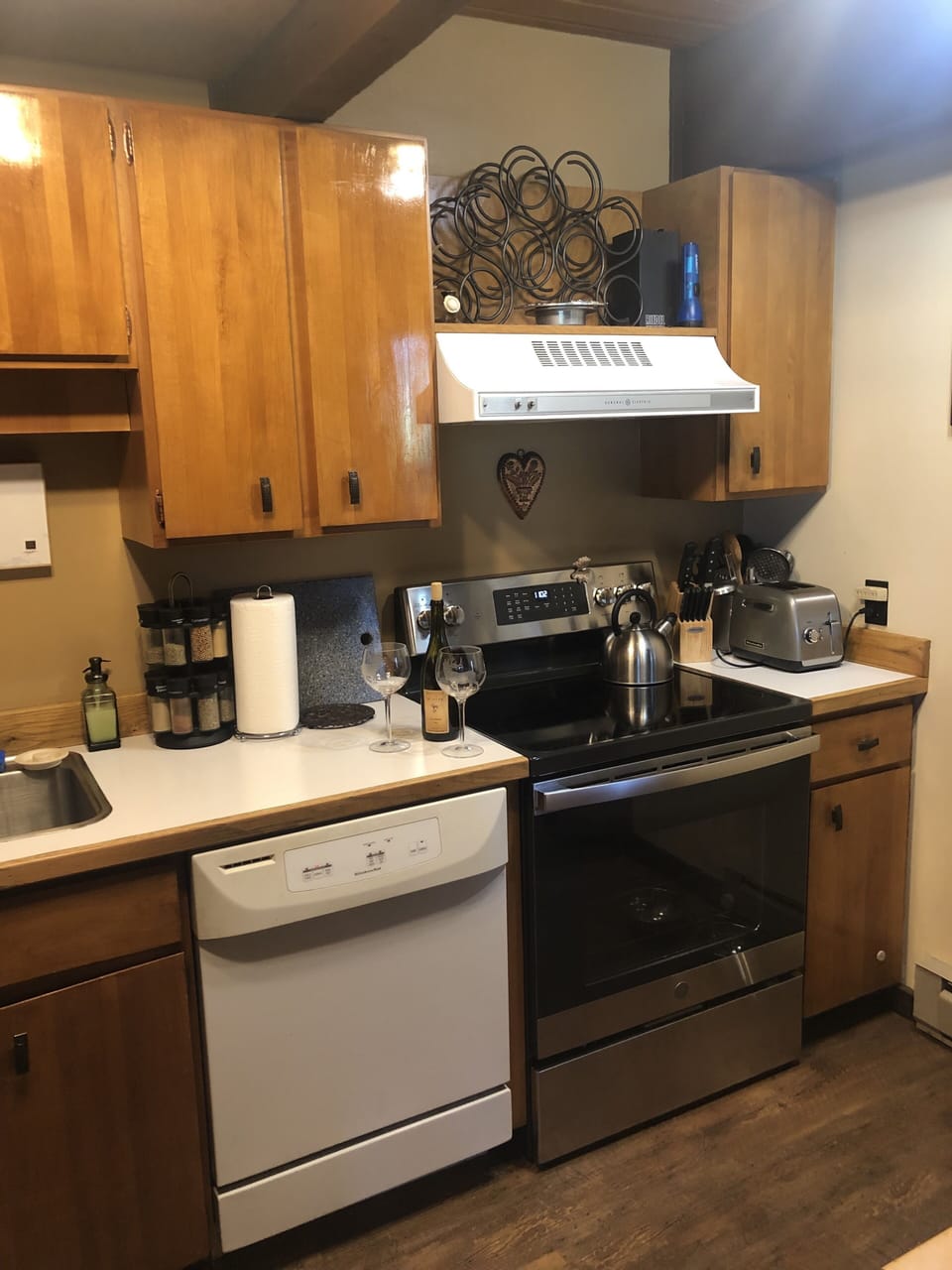New applicances - range, refrigerator and coffee machine
