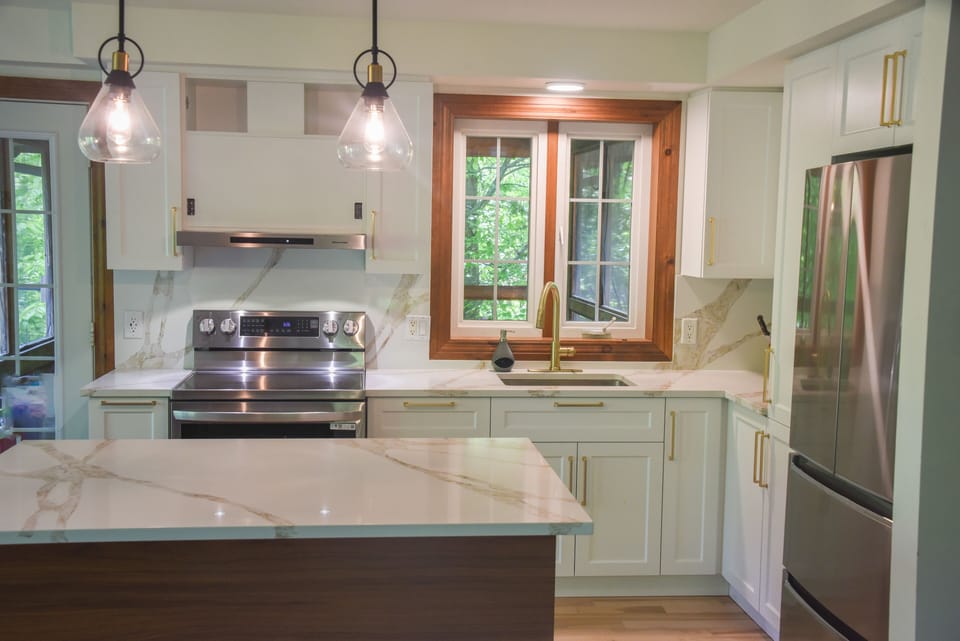 New kitchen, spring 2024. (With a couple of doors missing above the stove.)