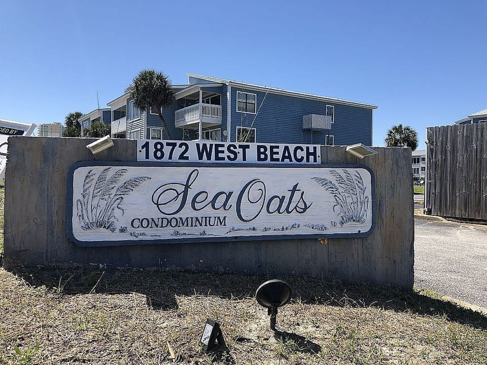 Sea Oats entrance