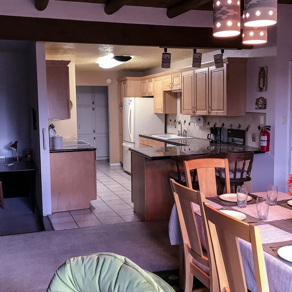 Kitchen, Dining area