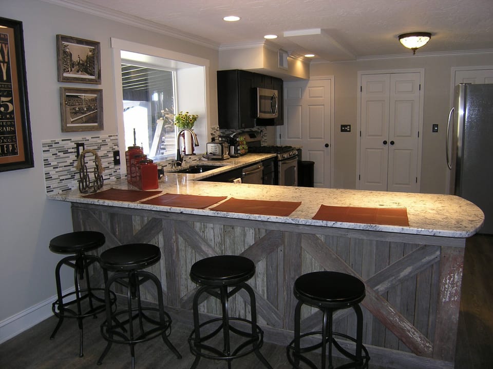 Kitchen Bar
