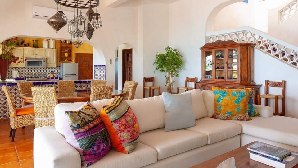 Villa Pacifica - Living area