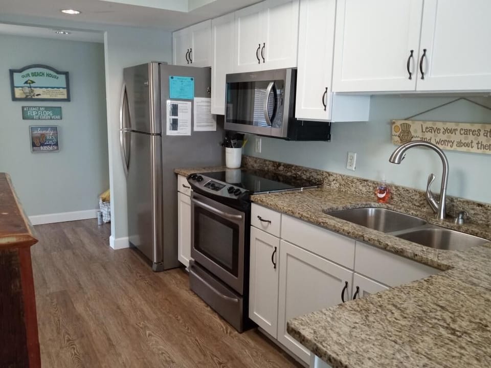 Well equipped kitchen