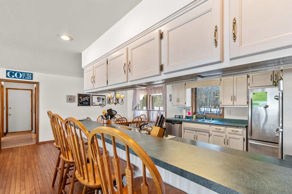 Kitchen Lunch Bar