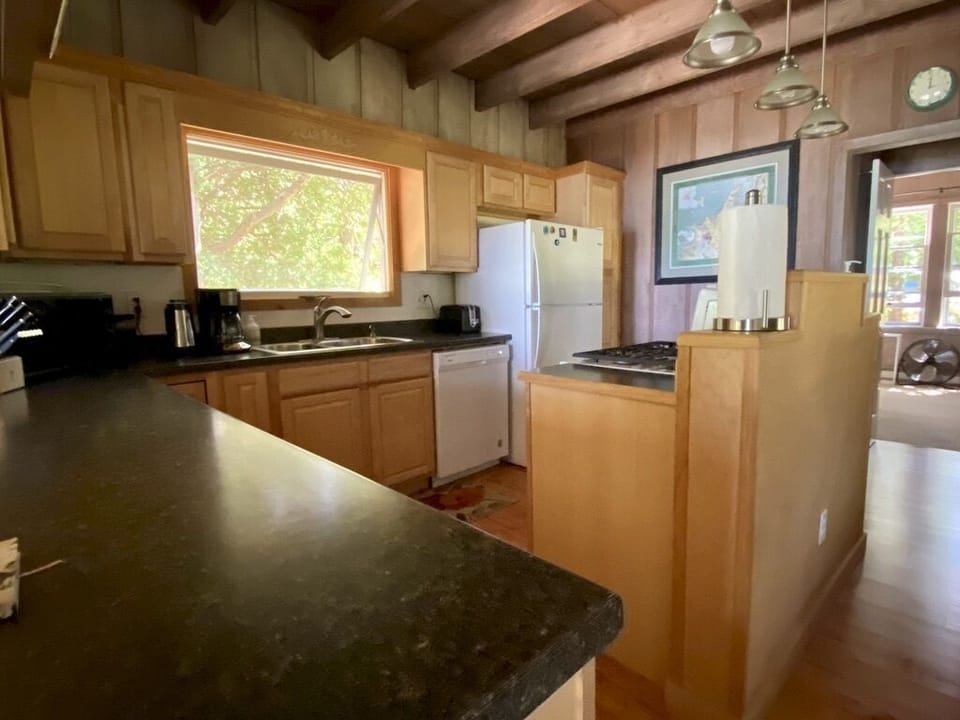 Kitchen prep space