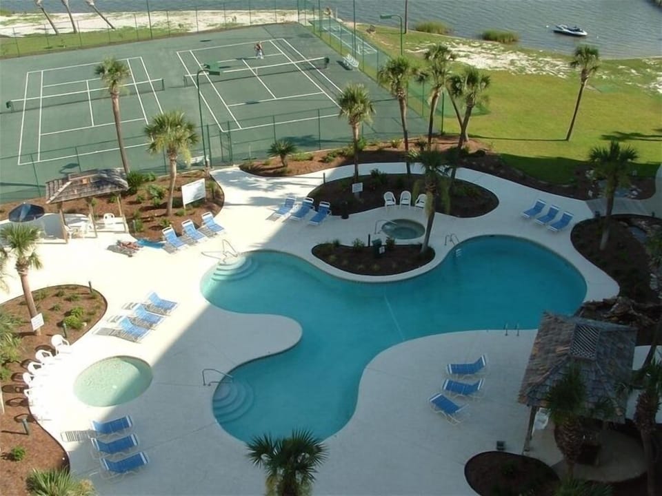 Tropical Pool, Hot Tub, Tennis Courts and Shuffleboard