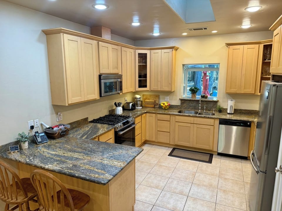 Fully stocked Kitchen