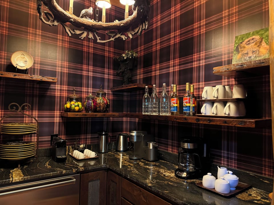 Step into your posh coffee bar!