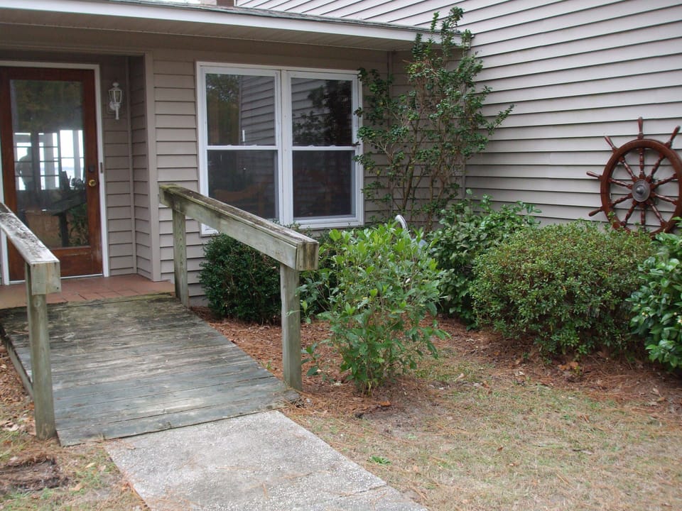 Ramp at Front Door - downstairs is handicap accessible