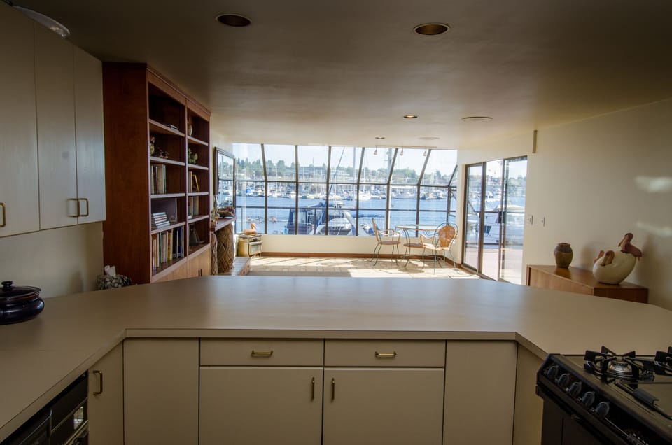 View from kitchen to solarium