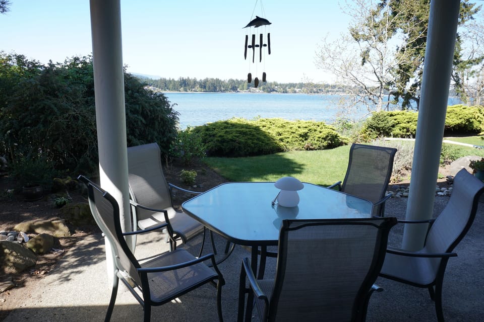 Patio area to enjoy eating outside with the great view