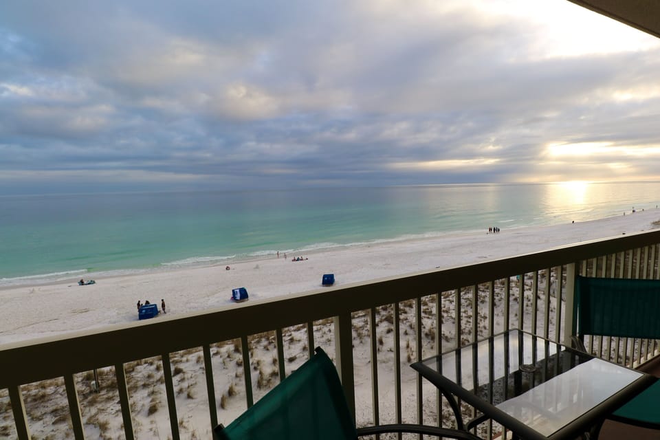 Watching dolphins, seagulls, pelicans passing by. So peaceful. Private balcony