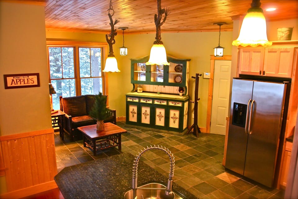 Sitting room off kitchen
