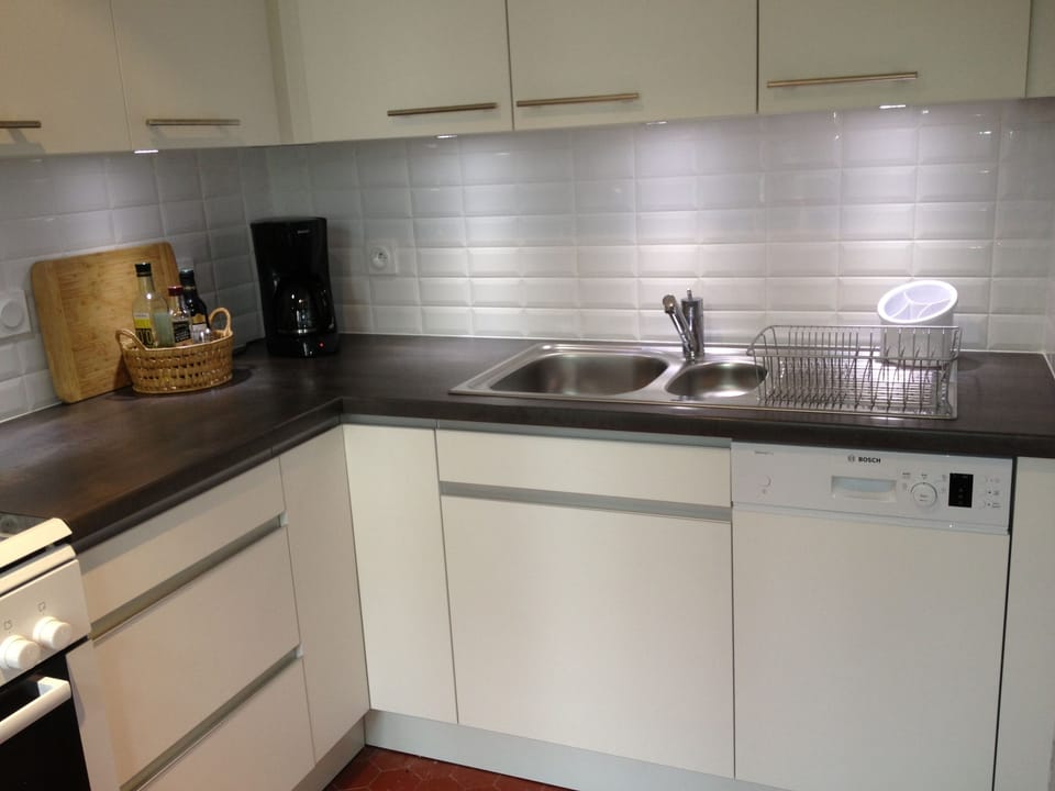 Dishwasher included