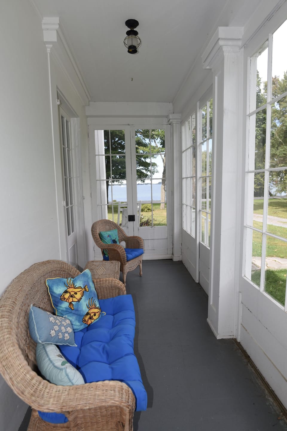 Front sun porch