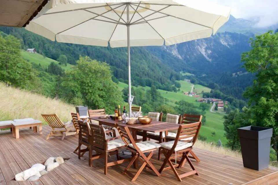 Al Fresco meal with a view! Generous  60m sq entertaining terrace with gas bbq