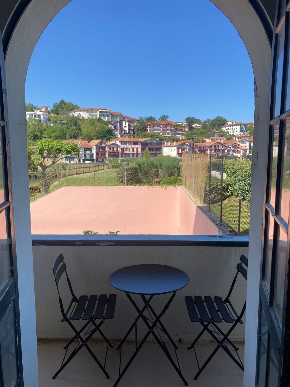 Leaving room balcony 