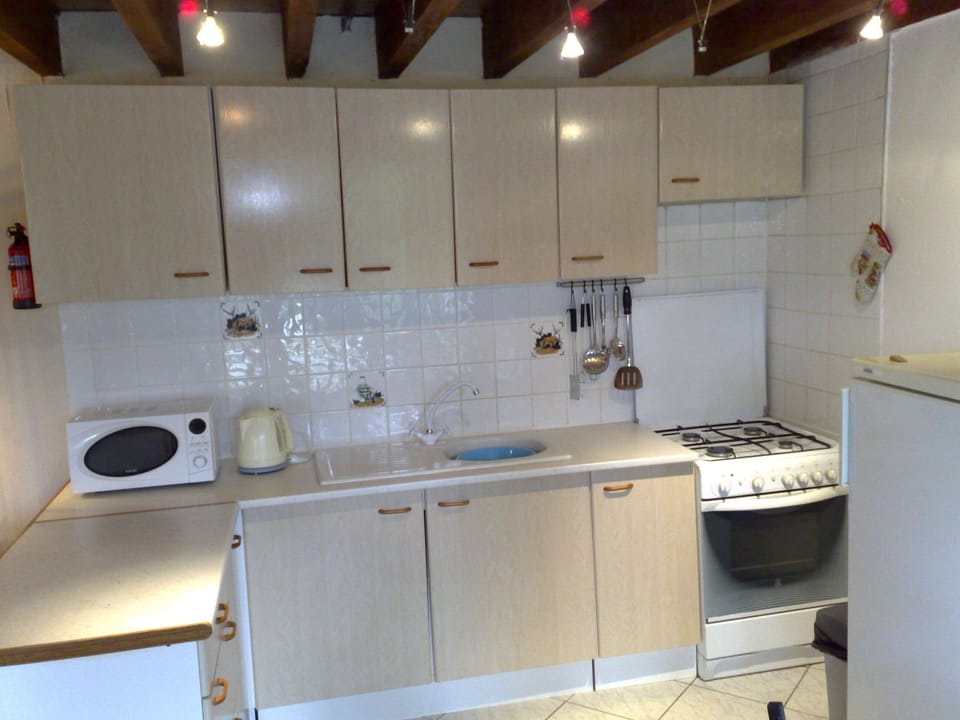 Kitchen area