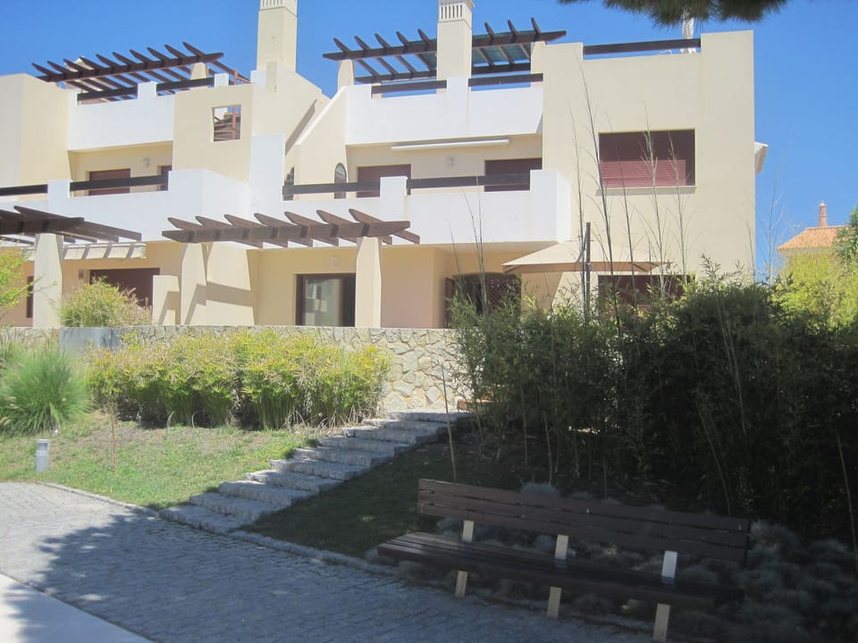 Apartment from beside the pool