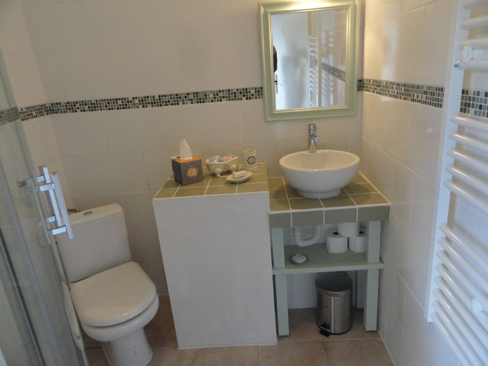 Stable is a cosy Chambre d'Hote located in Saint Cadou, Finistere