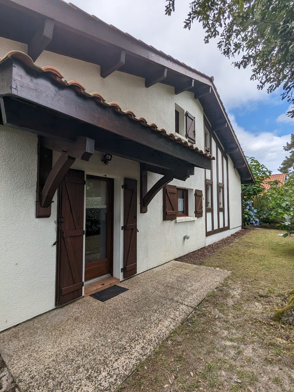 Exterior detail