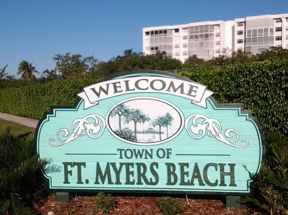 Town of Fort Myers Beach 
Welcome Sign