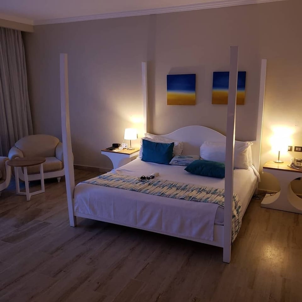 King size Bed