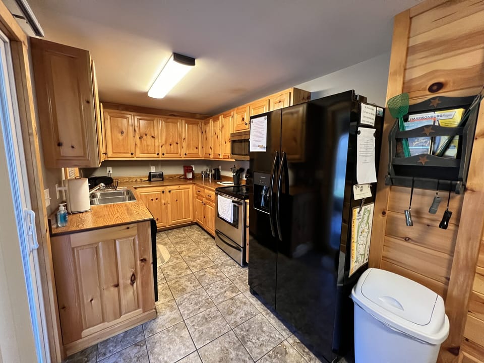 Fully stocked kitchen.