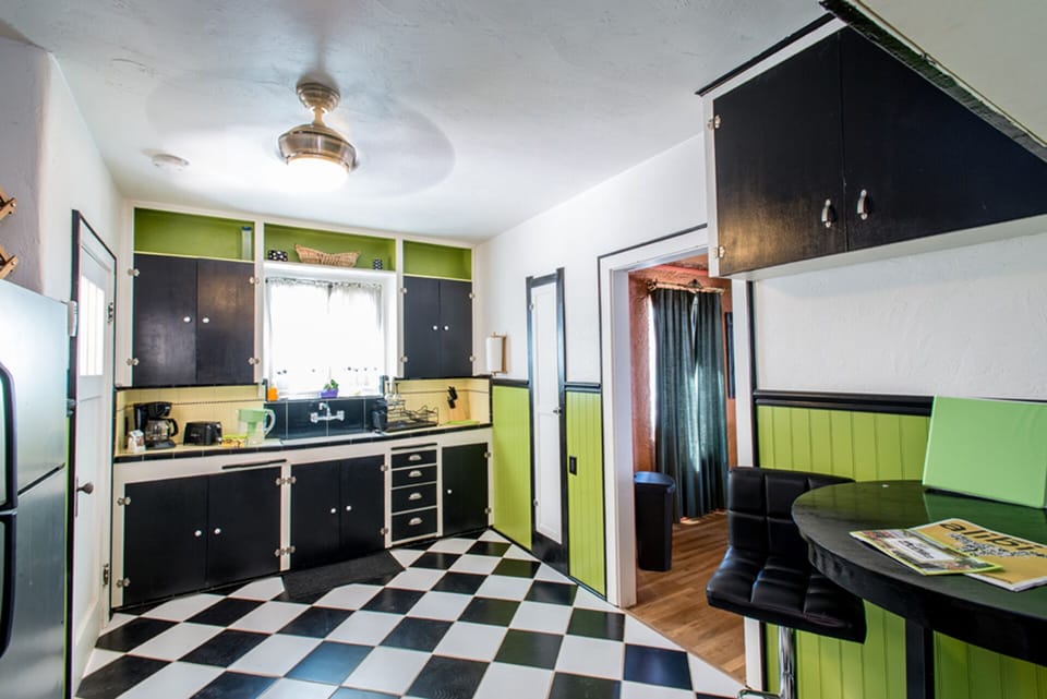retro style kitchen