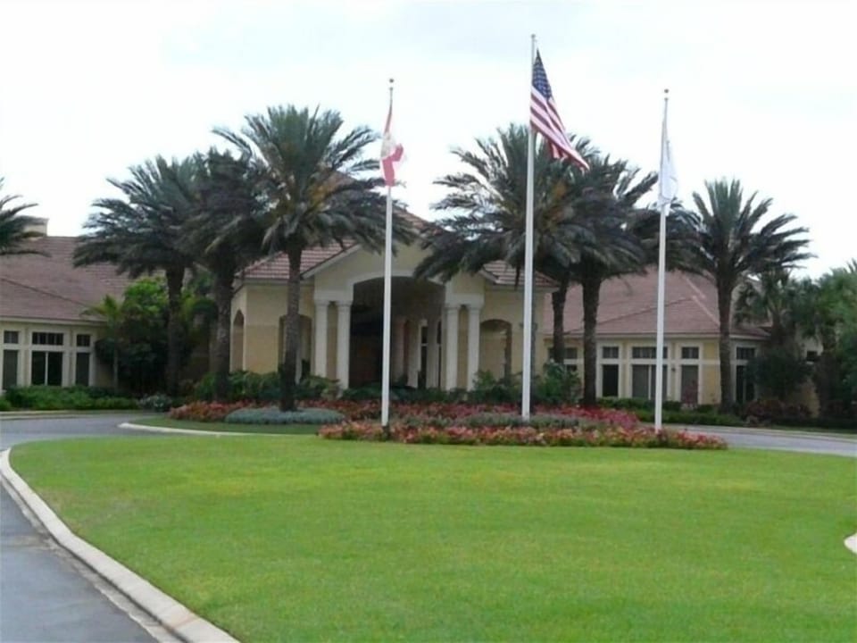 Colonial Country Club