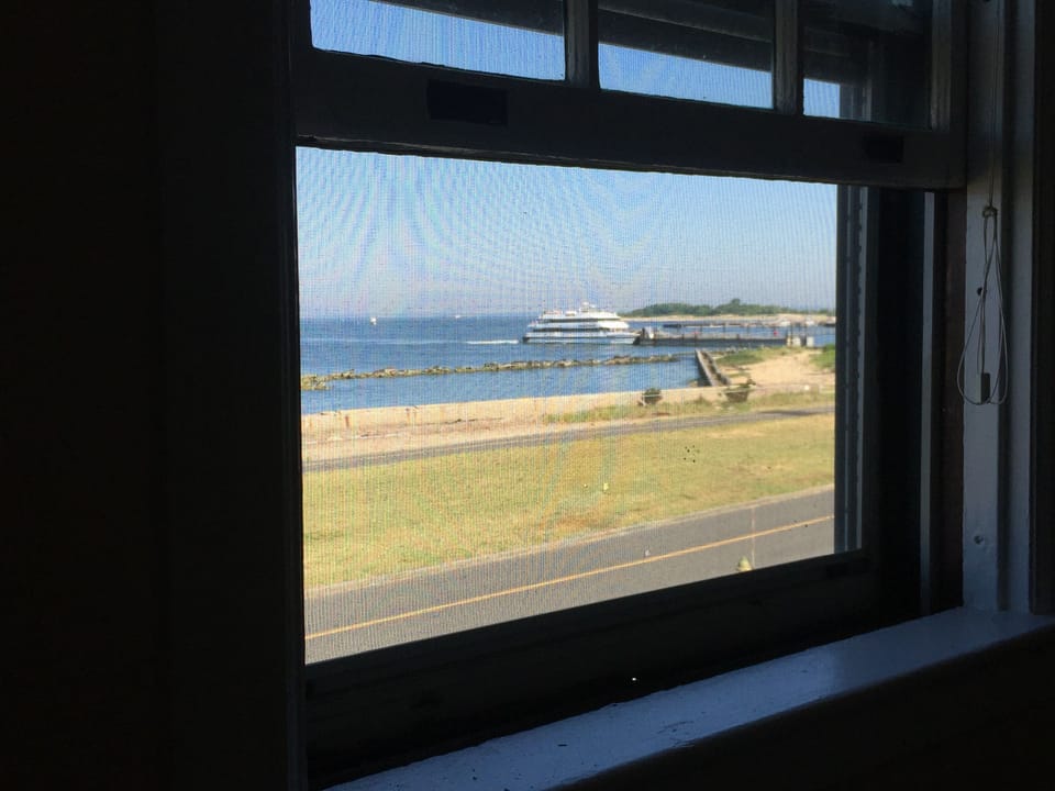 Seastreak Ferry from NYC drops you at the door